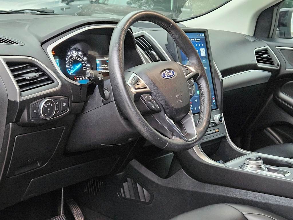 Thumbnail: 2021 Ford Edge - 2