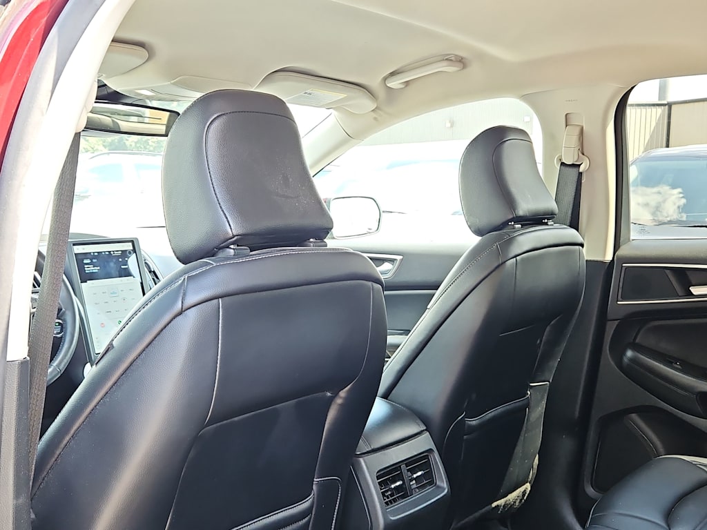 Thumbnail: 2023 Ford Edge - 11
