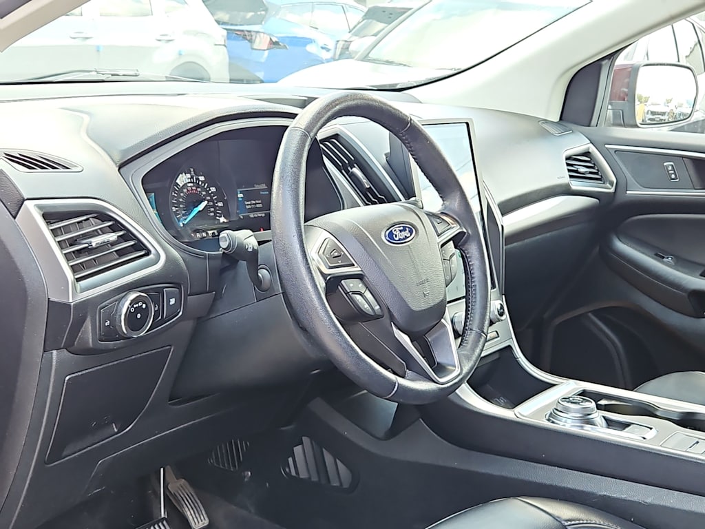 Thumbnail: 2023 Ford Edge - 2