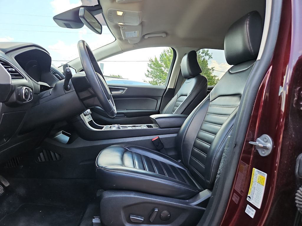 Thumbnail: 2023 Ford Edge - 10