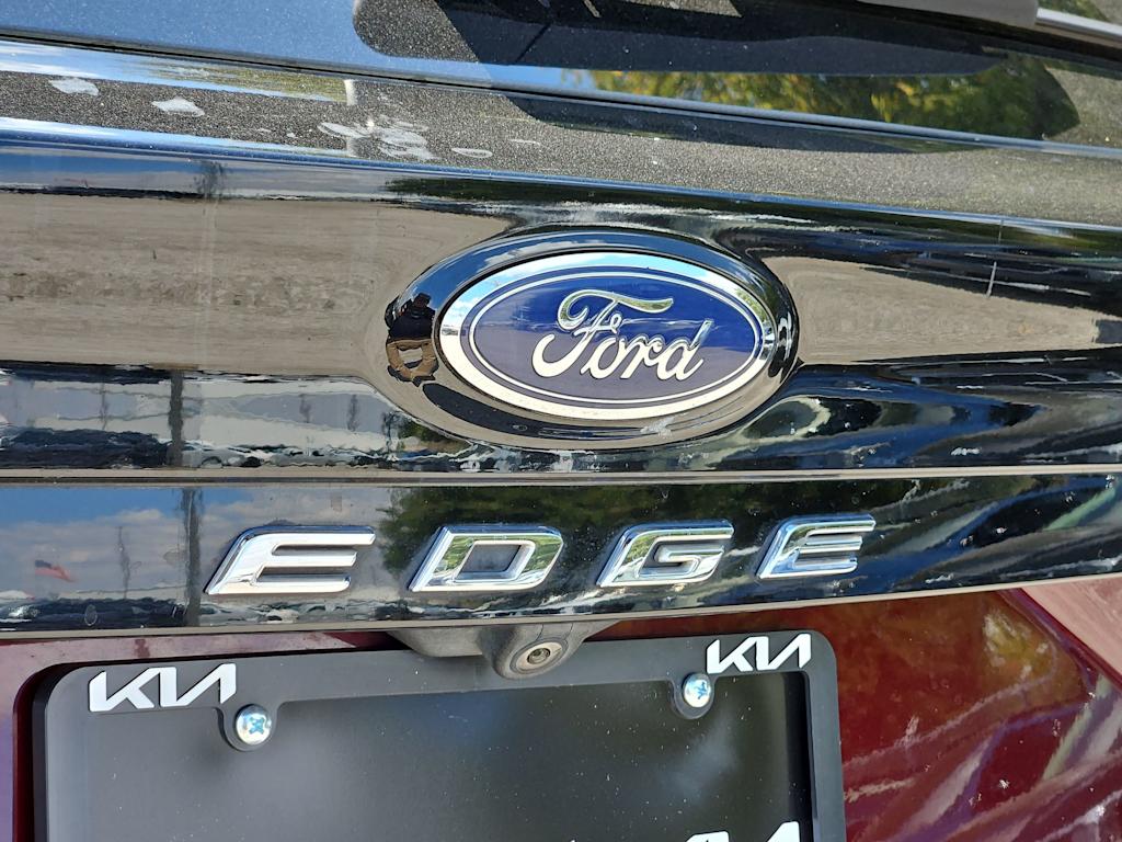 Thumbnail: 2023 Ford Edge - 7