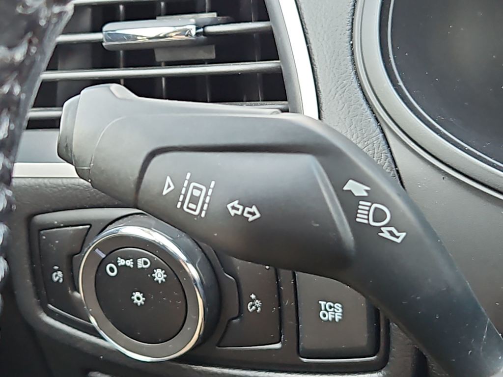 Thumbnail: 2023 Ford Edge - 13