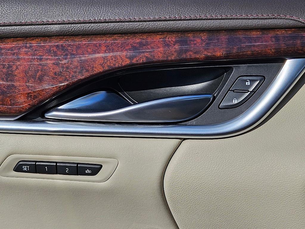 Thumbnail: 2014 Cadillac XTS - 33