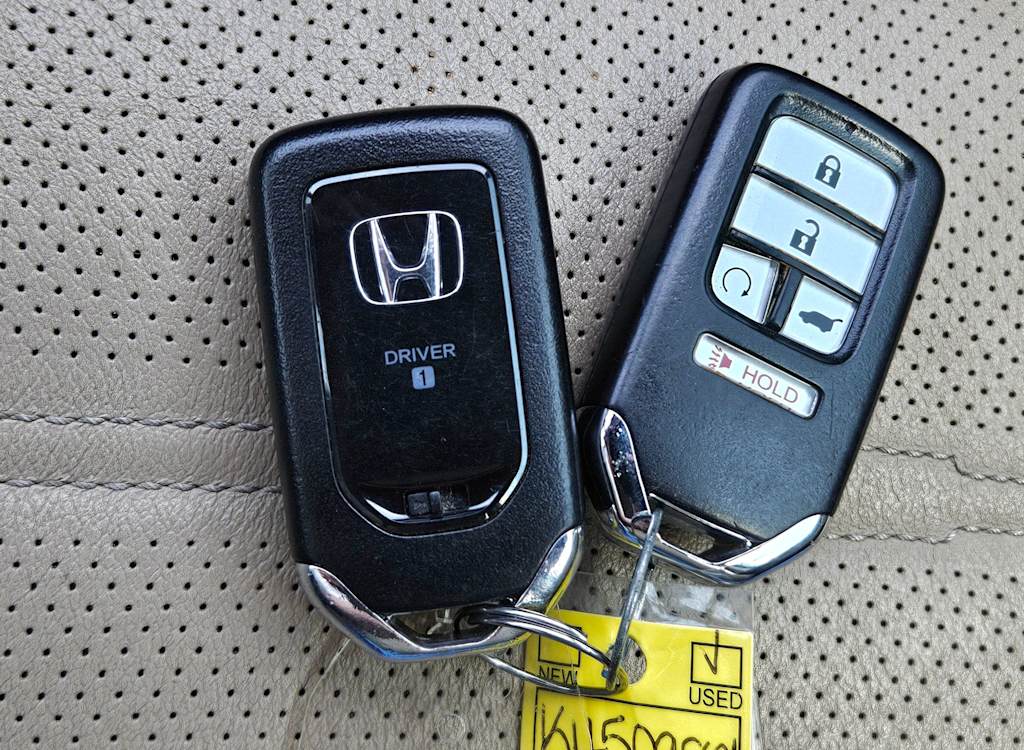 Thumbnail: 2019 Honda CR-V - 16