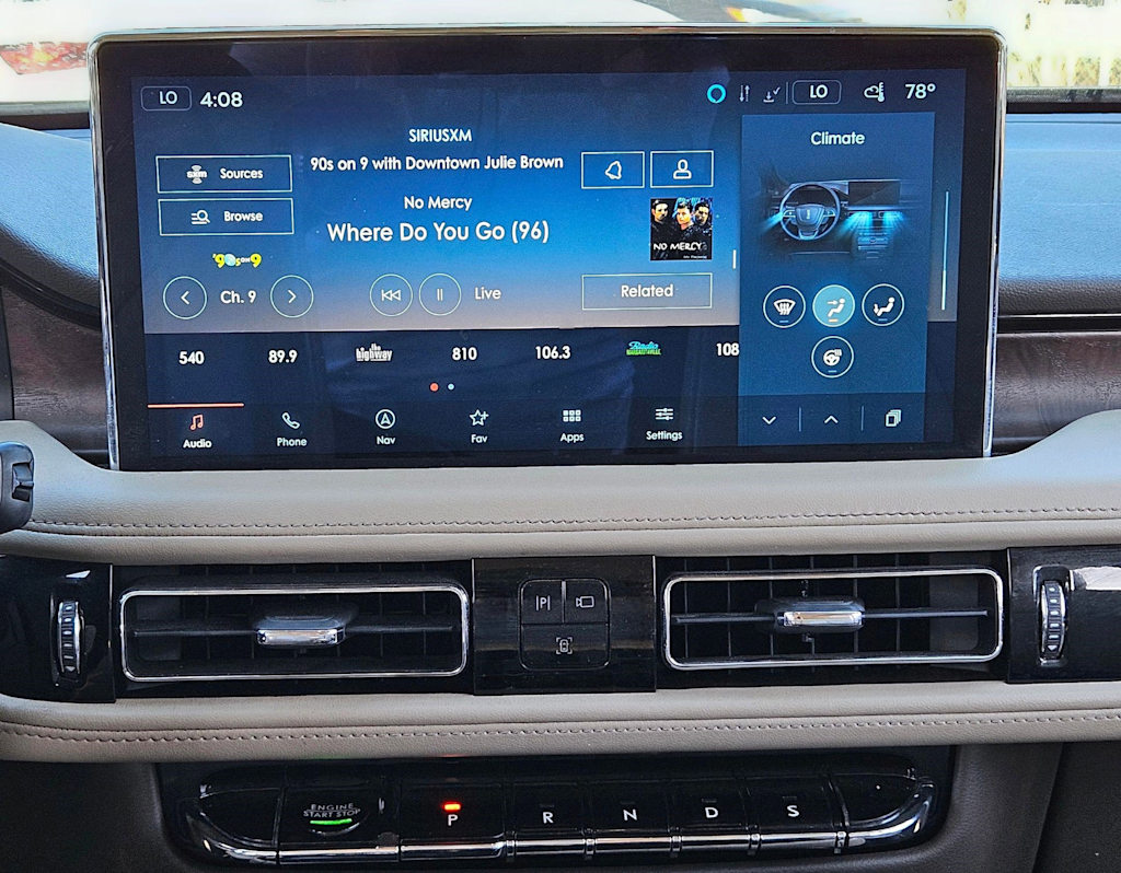 Thumbnail: 2022 Lincoln Nautilus - 12