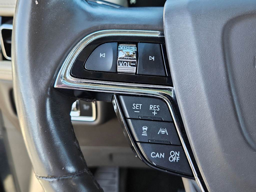 Thumbnail: 2022 Lincoln Nautilus - 27