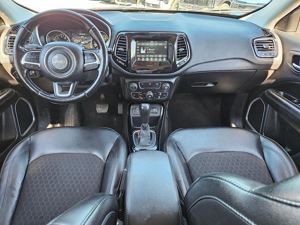 Thumbnail: 2020 Jeep Compass - 9