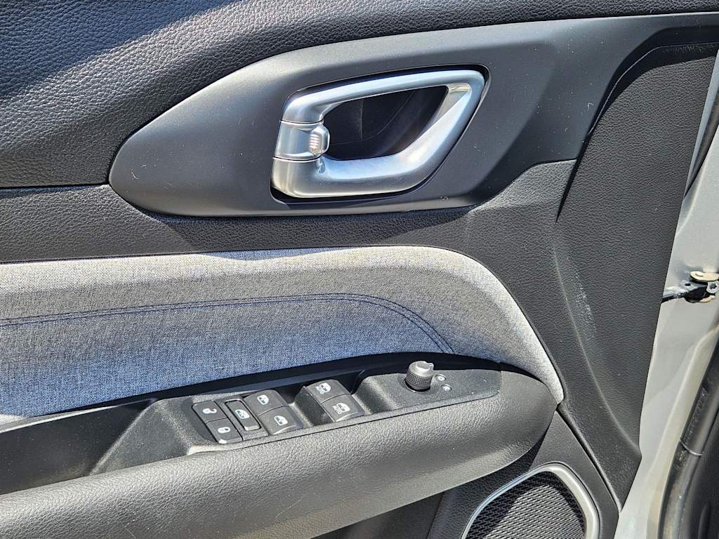 Thumbnail: 2022 Jeep Compass - 14