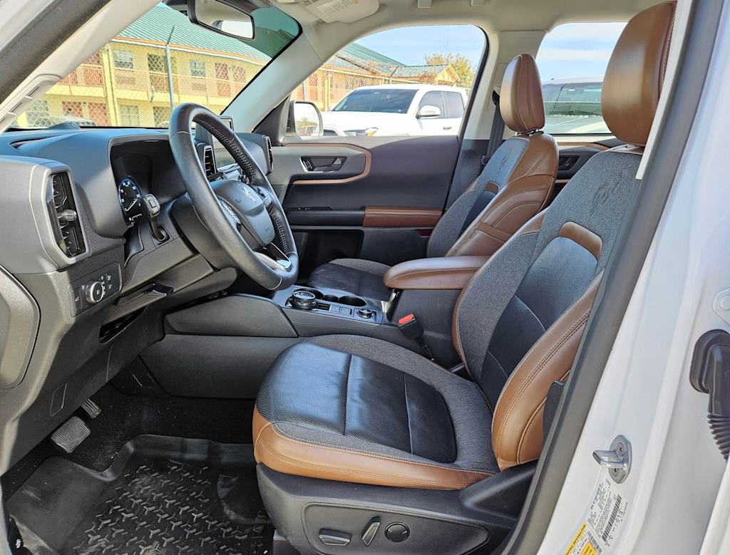 Thumbnail: 2022 Ford Bronco Sport - 9