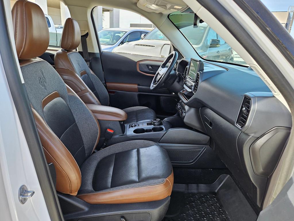 Thumbnail: 2022 Ford Bronco Sport - 10