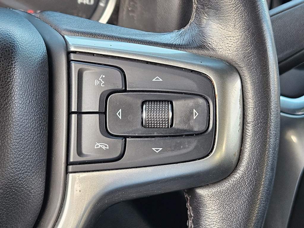 Thumbnail: 2020 Chevrolet Silverado 1500 - 32