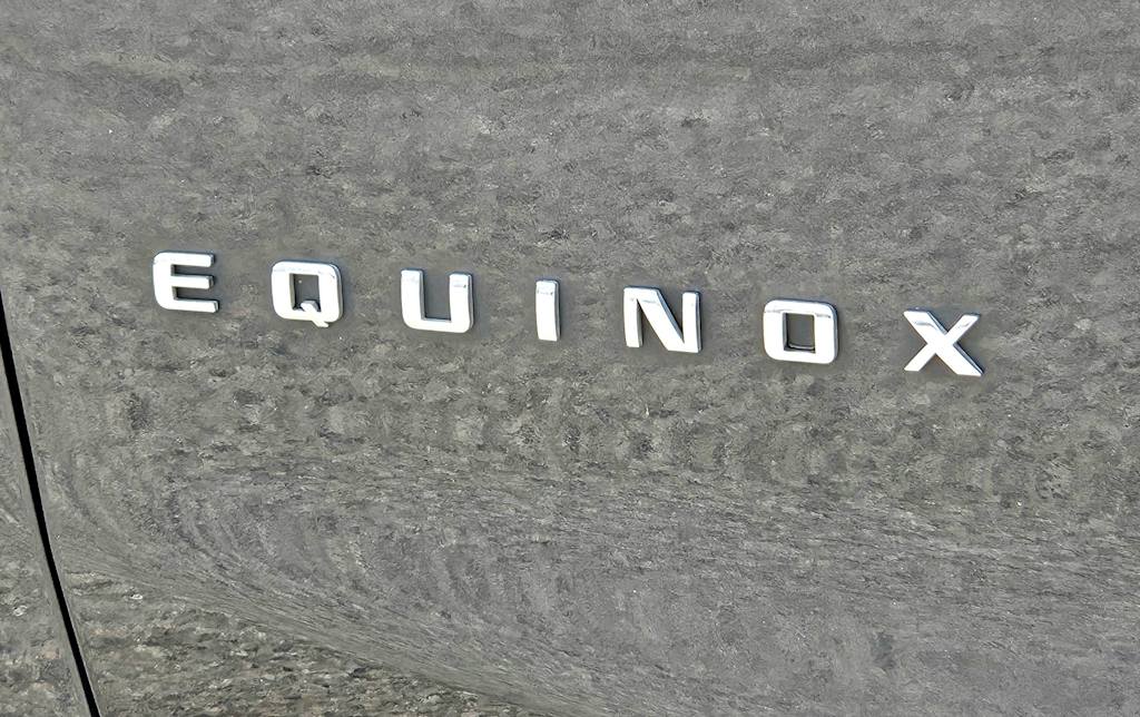 Thumbnail: 2022 Chevrolet Equinox - 5