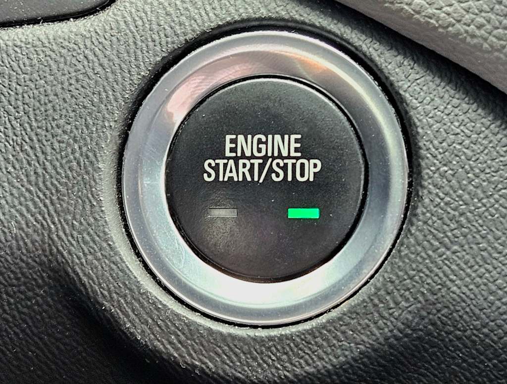 Thumbnail: 2022 Chevrolet Equinox - 22