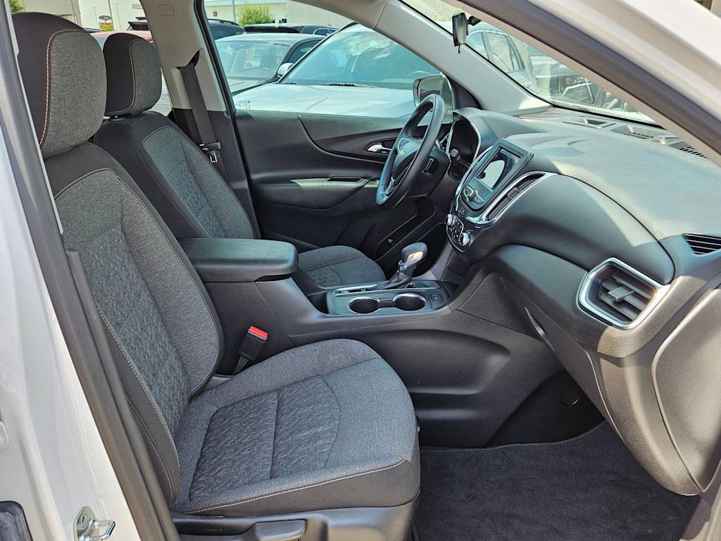Thumbnail: 2024 Chevrolet Equinox - 10