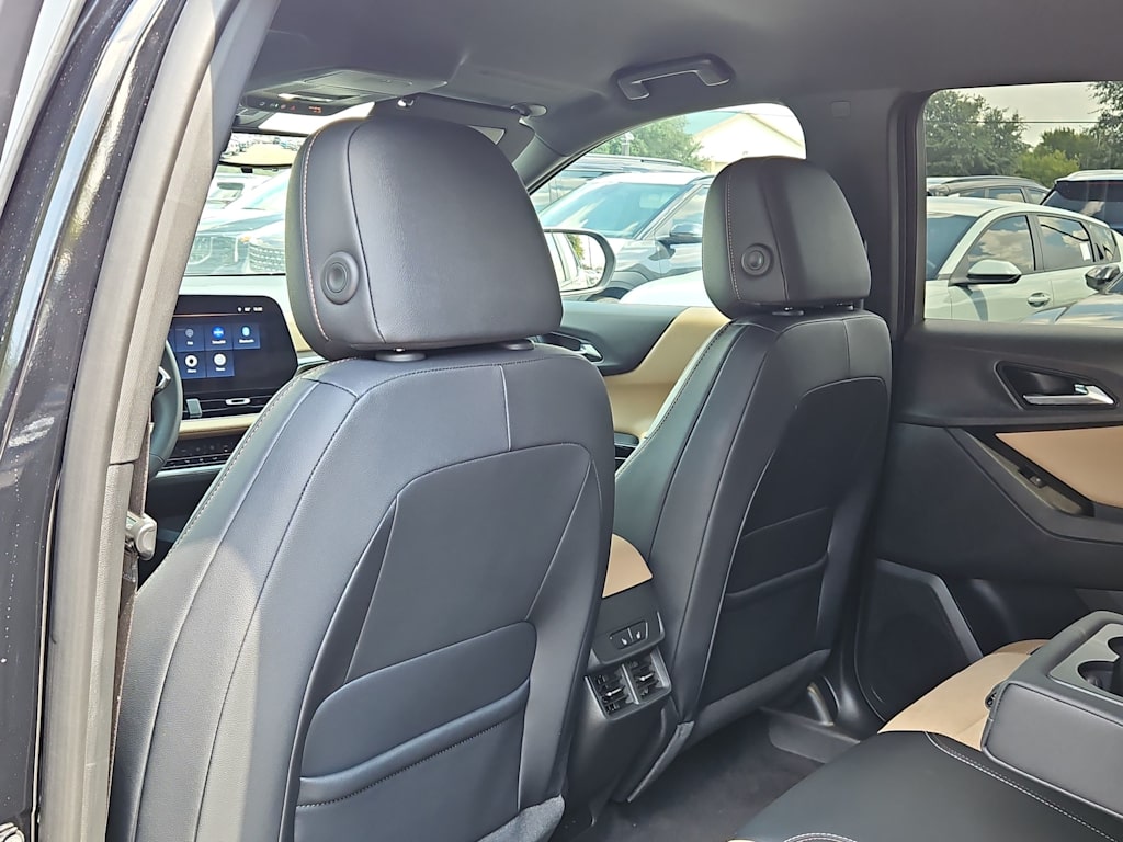 Thumbnail: 2025 Chevrolet Equinox - 10