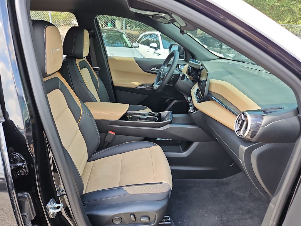 Thumbnail: 2025 Chevrolet Equinox - 9