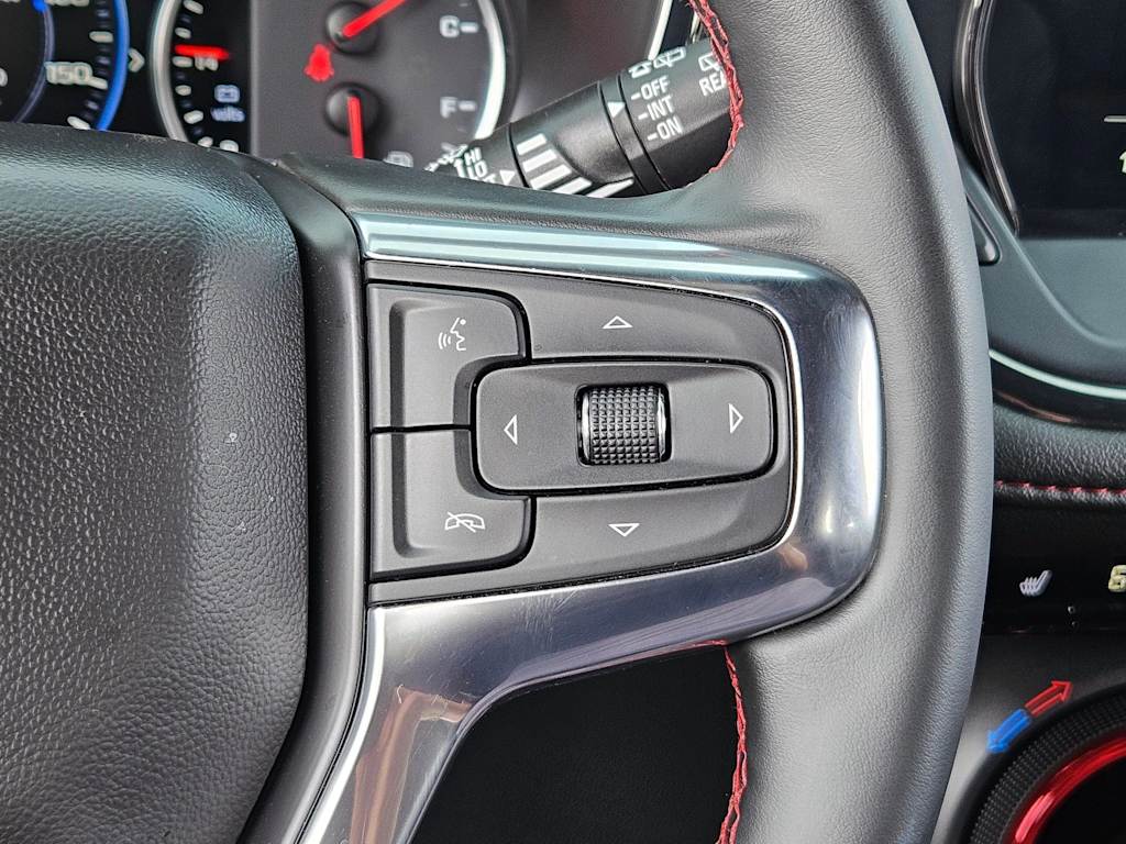 Thumbnail: 2025 Chevrolet Blazer - 26