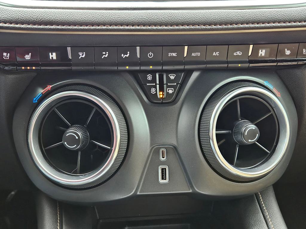 Thumbnail: 2020 Chevrolet Blazer - 35