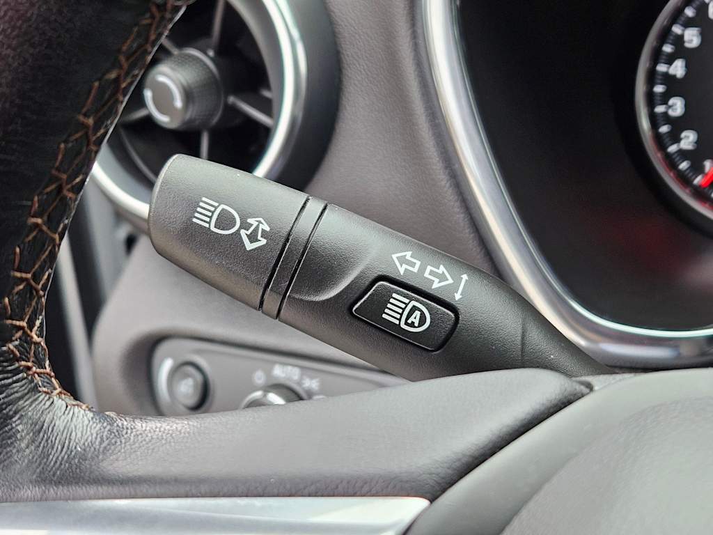 Thumbnail: 2020 Chevrolet Blazer - 15