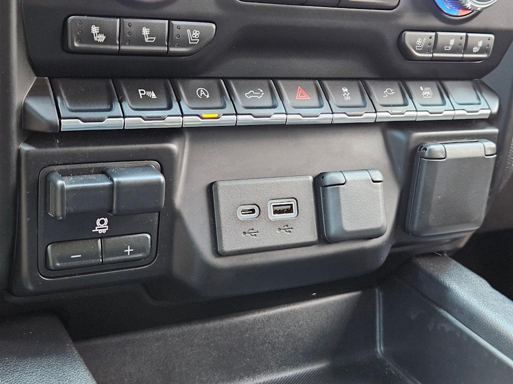 Thumbnail: 2020 GMC Sierra 1500 - 32