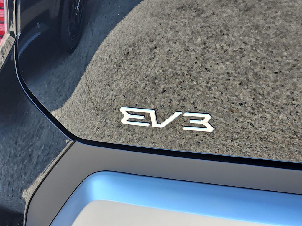 Thumbnail: 2027 Kia EV3 - 23