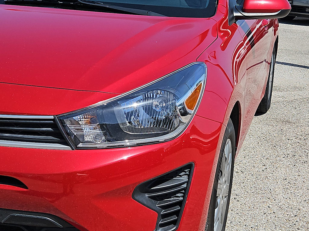 Thumbnail: 2023 Kia Rio - 18