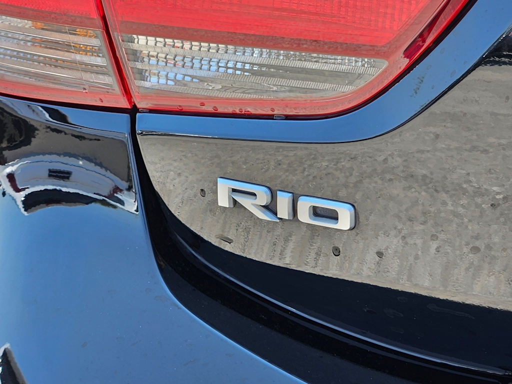 Thumbnail: 2023 Kia Rio - 22