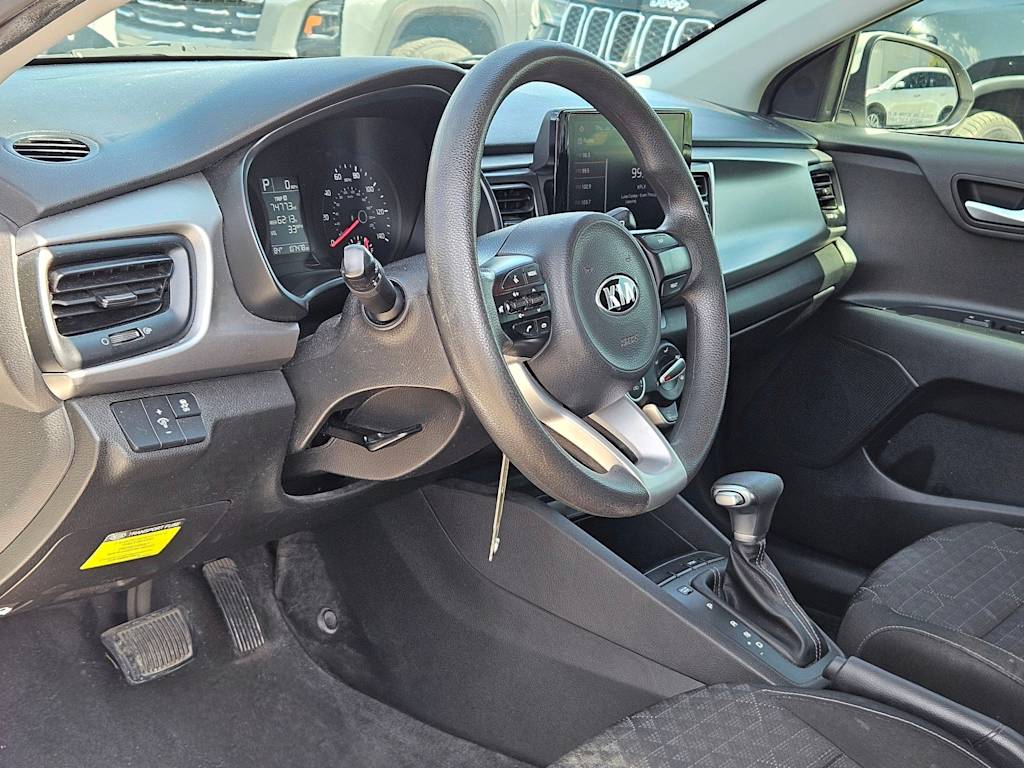 Thumbnail: 2021 Kia Rio - 2