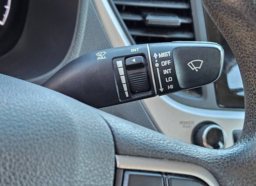 Thumbnail: 2021 Hyundai Accent - 13