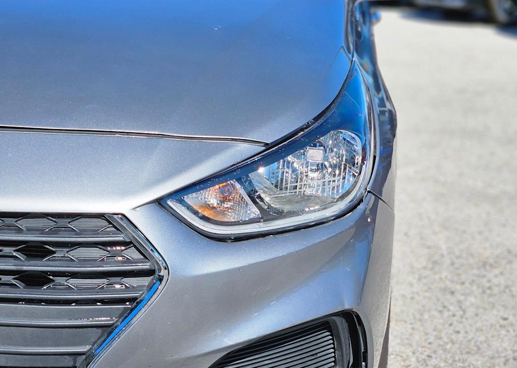 Thumbnail: 2021 Hyundai Accent - 19