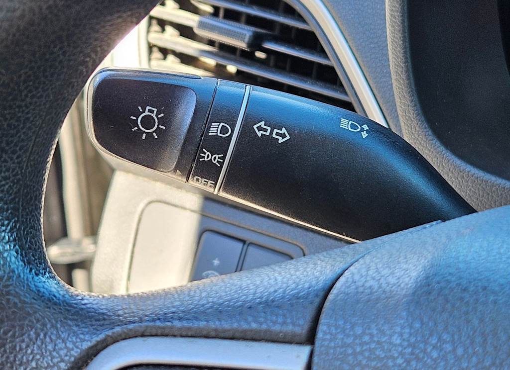 Thumbnail: 2021 Hyundai Accent - 21