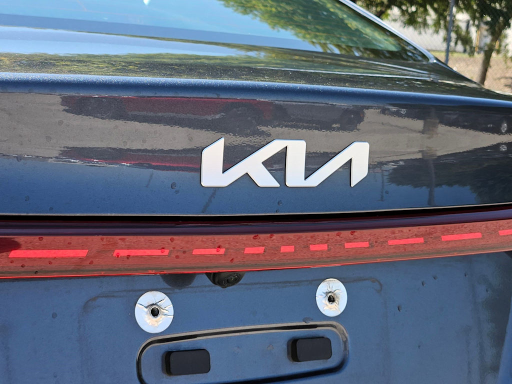 Thumbnail: 2023 Kia Forte - 24