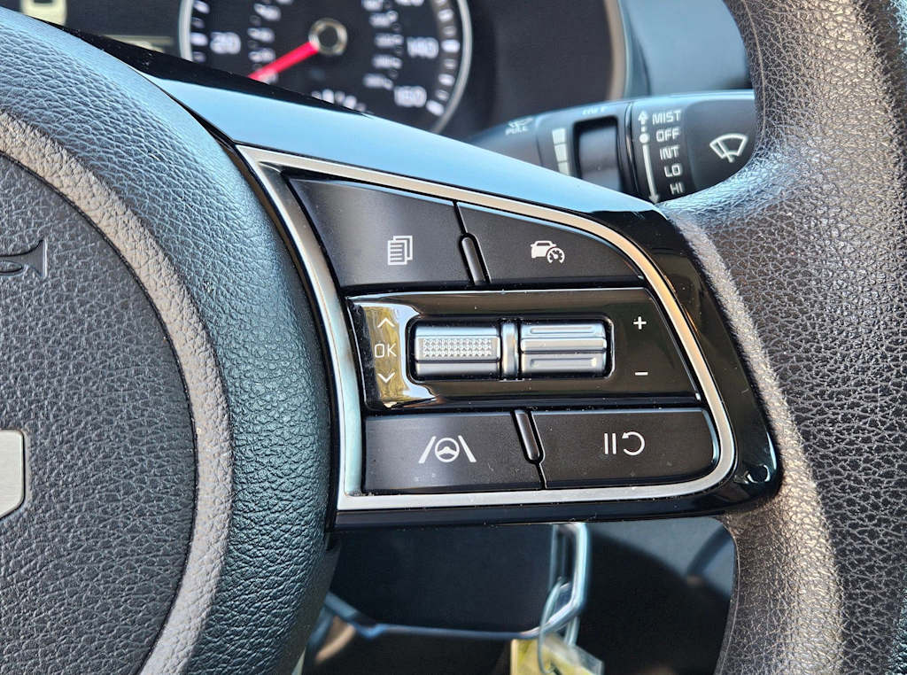 Thumbnail: 2024 Kia Forte - 24