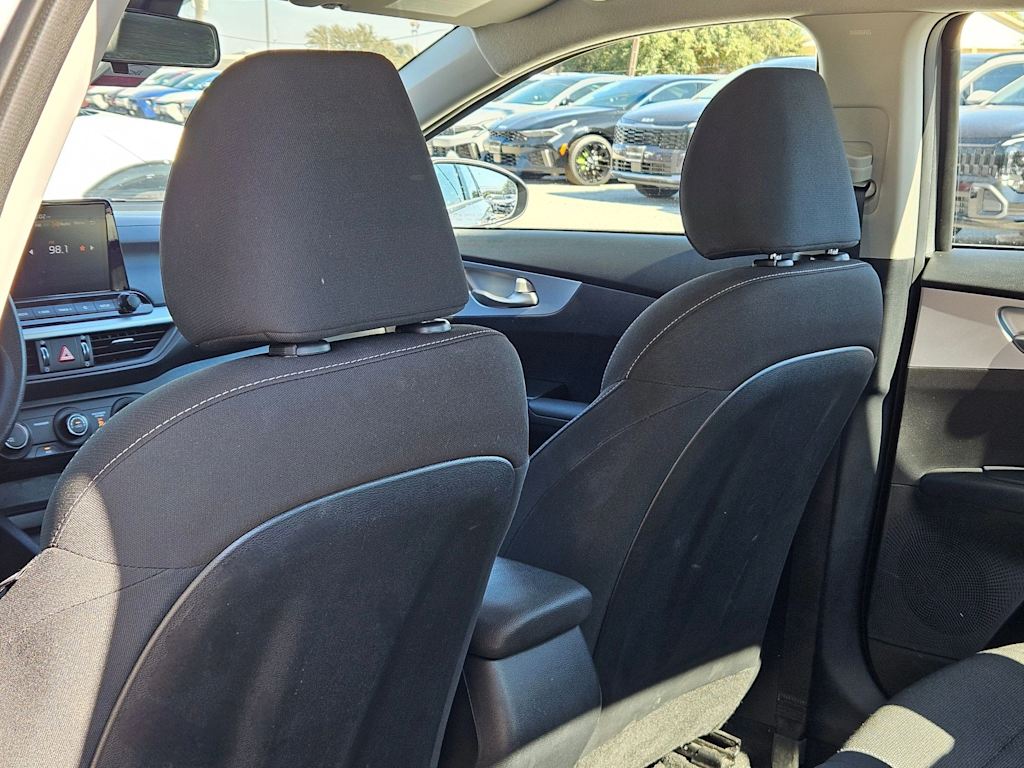 Thumbnail: 2024 Kia Forte - 11