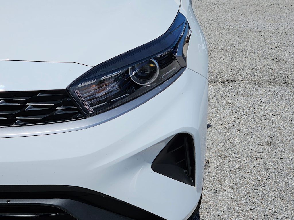 Thumbnail: 2024 Kia Forte - 7