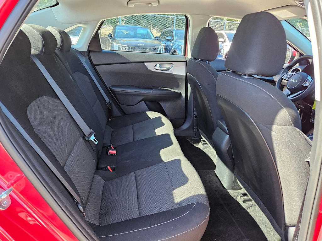 Thumbnail: 2023 Kia Forte - 24