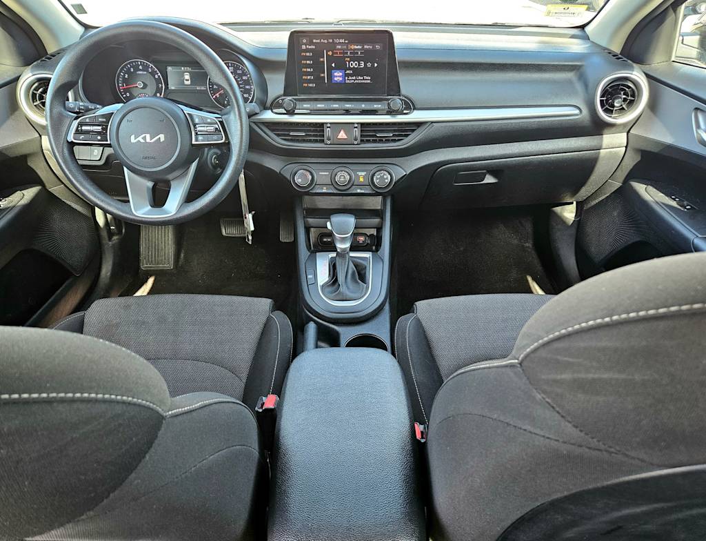 Thumbnail: 2024 Kia Forte - 8