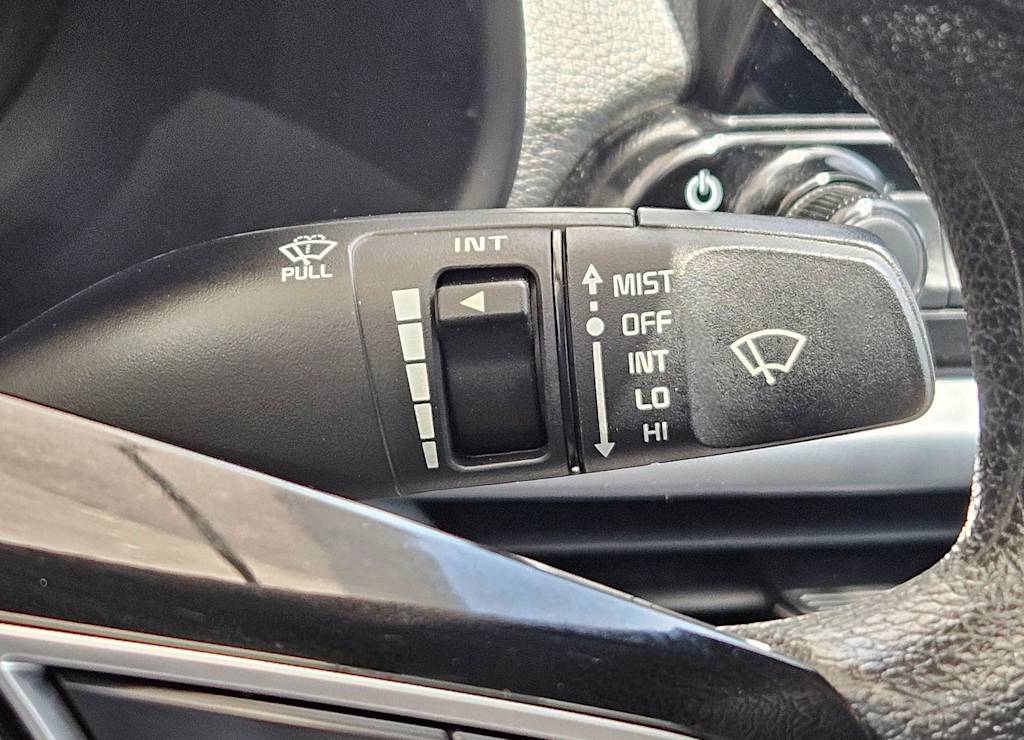 Thumbnail: 2024 Kia Forte - 31