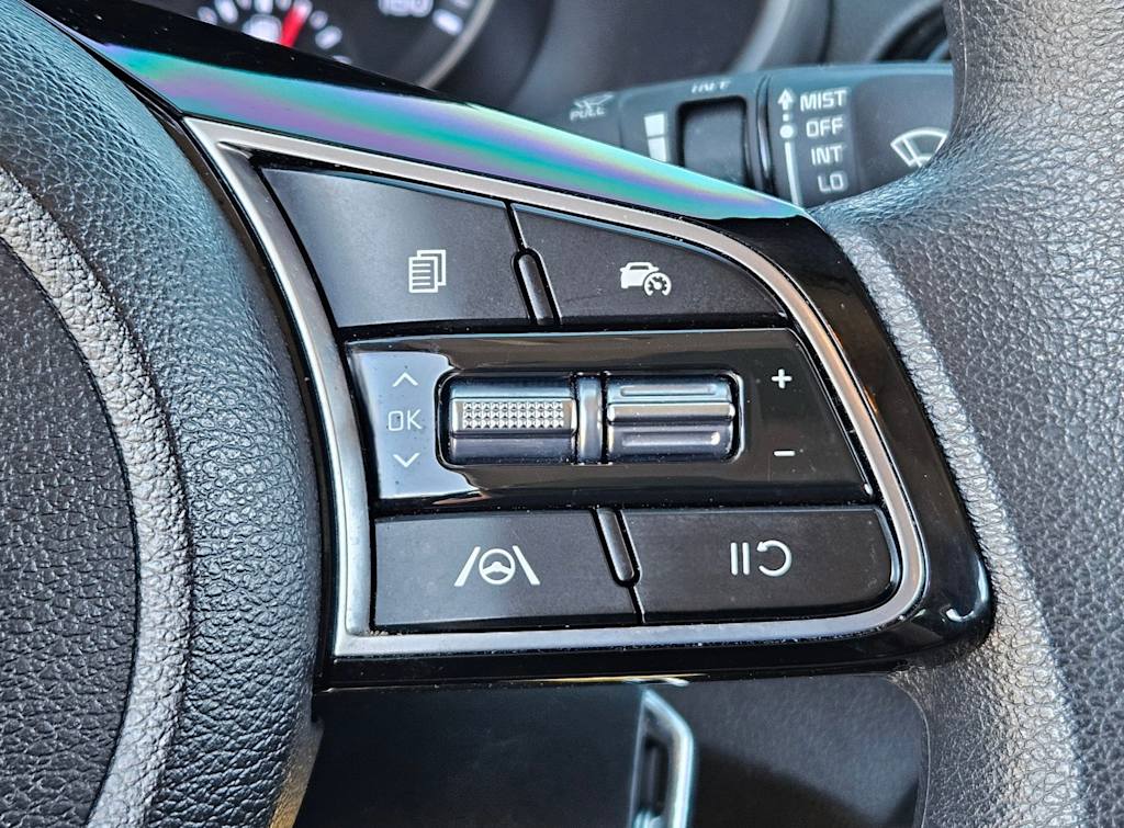 Thumbnail: 2023 Kia Forte - 22