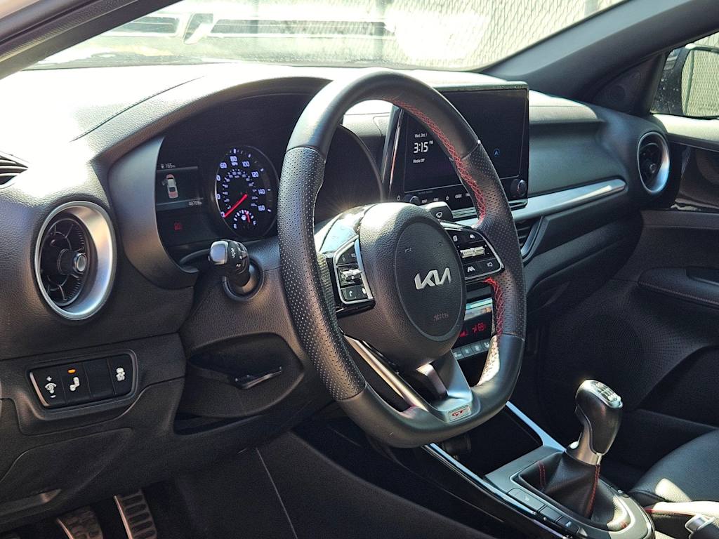 Thumbnail: 2023 Kia Forte - 2