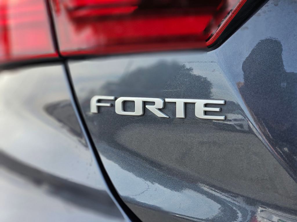 2023 Kia Forte GT 26