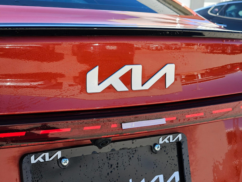 Thumbnail: 2023 Kia Forte - 7