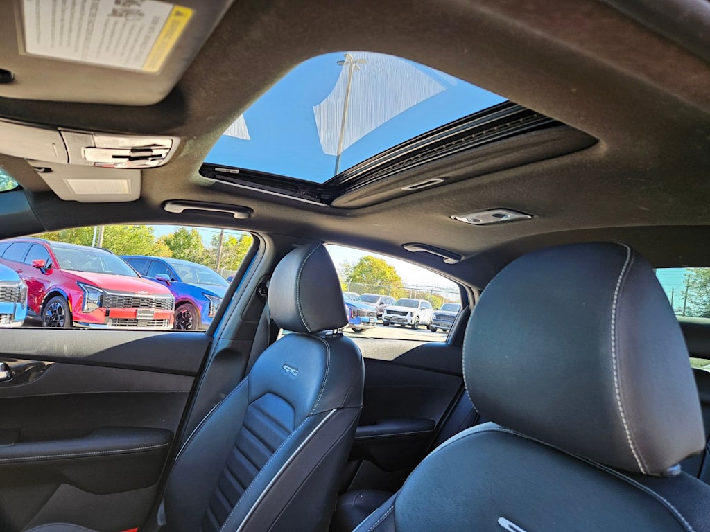 Thumbnail: 2024 Kia Forte - 26