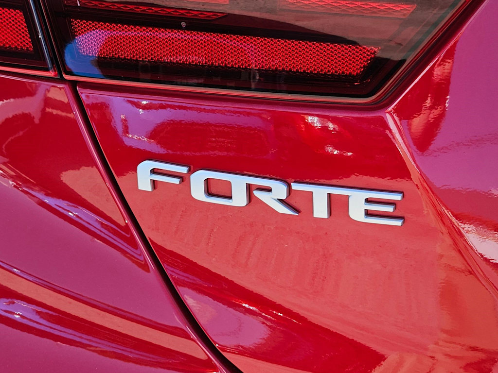 Thumbnail: 2024 Kia Forte - 16