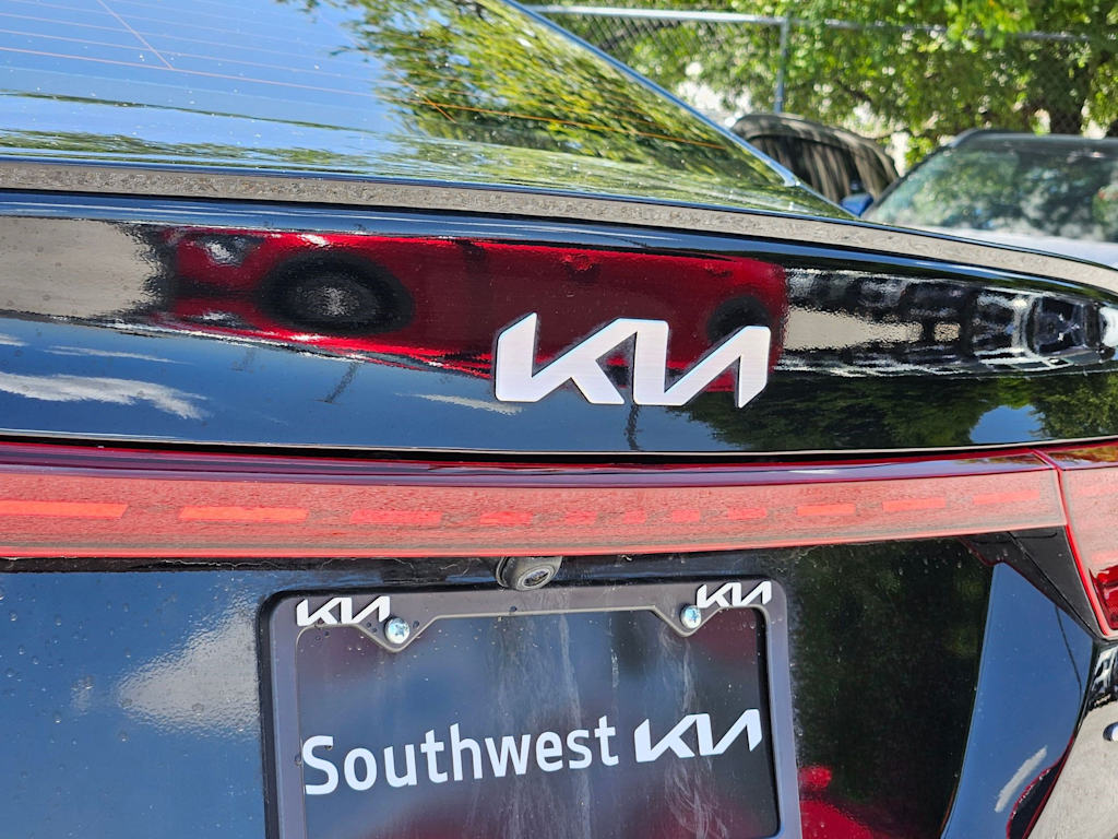 Thumbnail: 2023 Kia Forte - 15