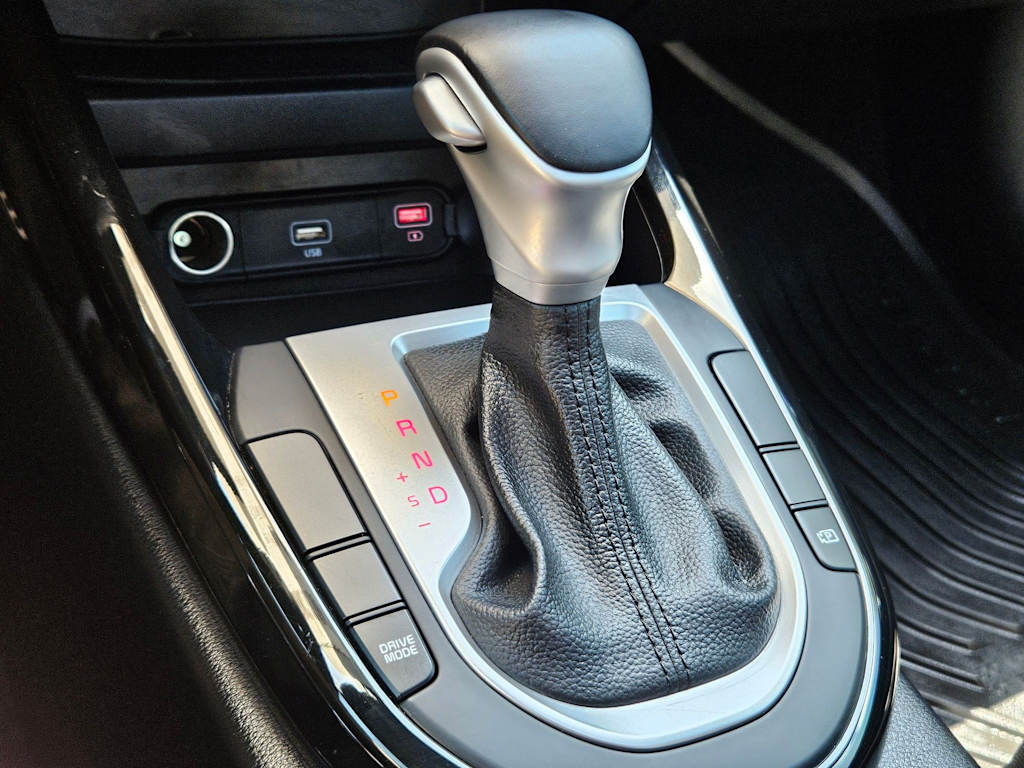 Thumbnail: 2023 Kia Forte - 11