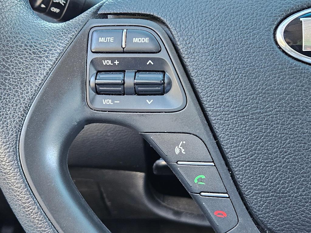 Thumbnail: 2018 Kia Forte - 22