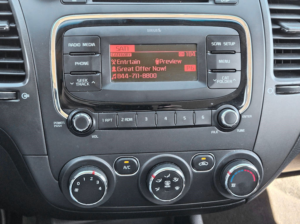 Thumbnail: 2018 Kia Forte - 13