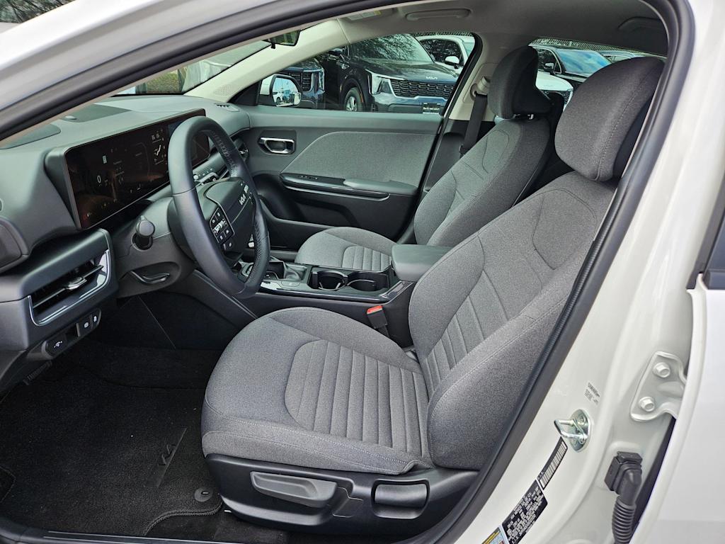 Thumbnail: 2025 Kia K4 - 11