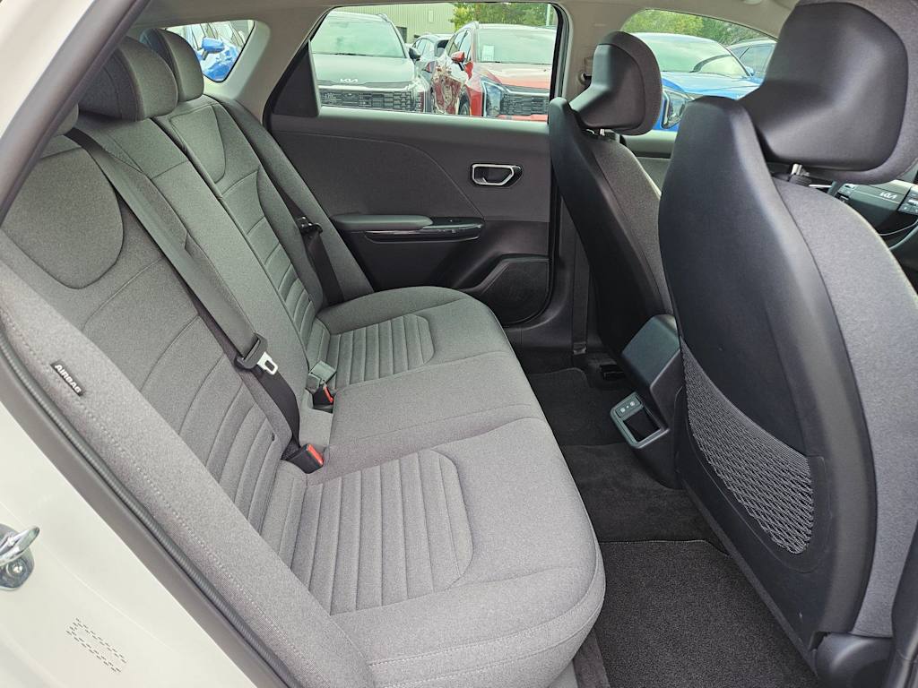 Thumbnail: 2025 Kia K4 - 29